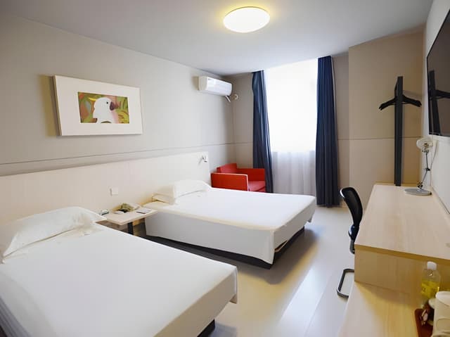 WH - Speical Offer Guest Room