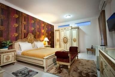 Suite Room