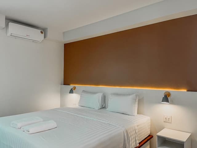 Standard Double Bed
