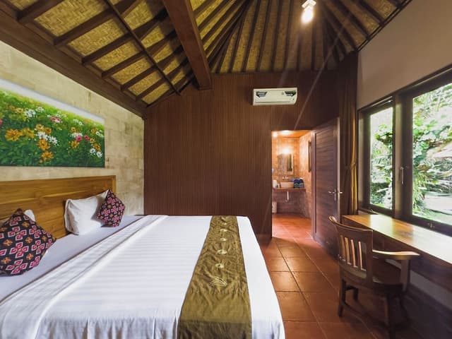 5 Bedrooms Private Pool Villa