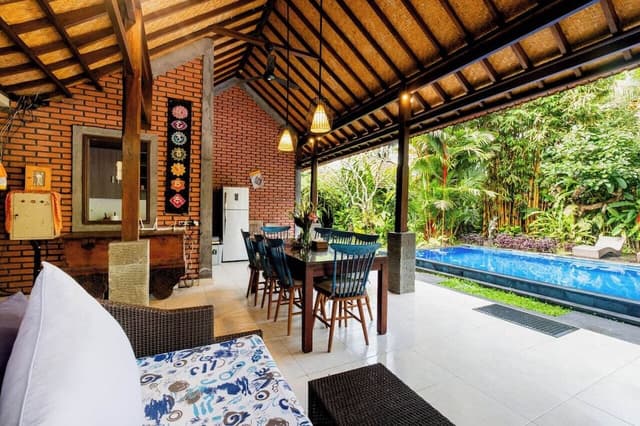 4 Bedrooms Private Pool Villa