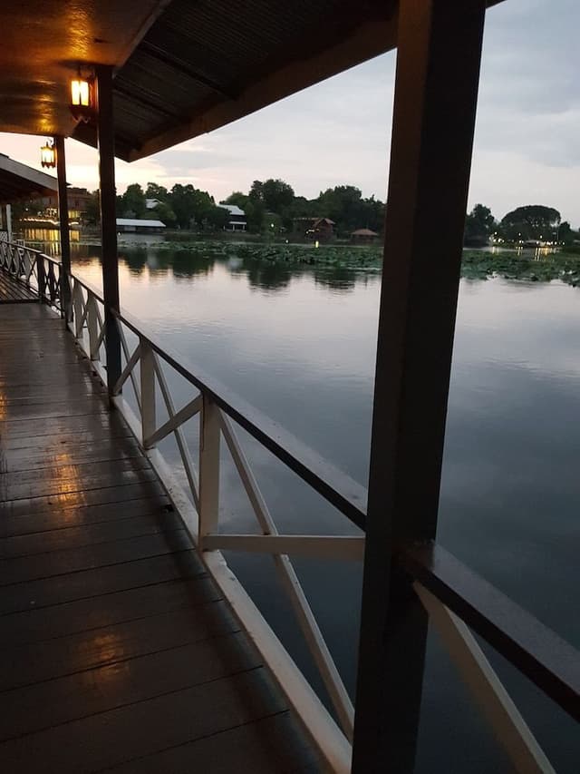 Raft Room with Fan