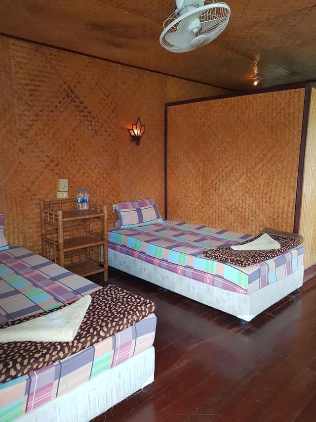 Raft Room with Fan