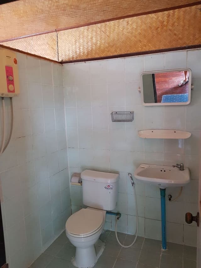 Raft Room with Air Conditioner