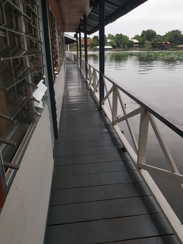Raft Room with Fan