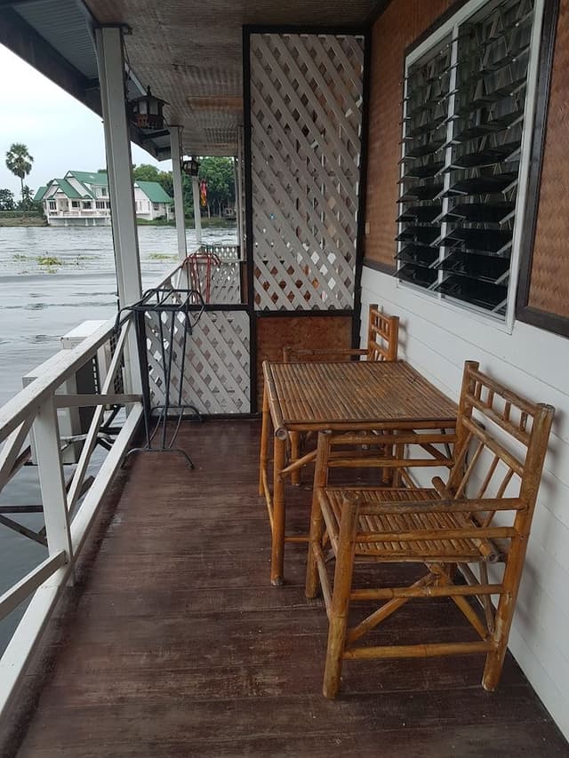 Raft Room with Air Conditioner