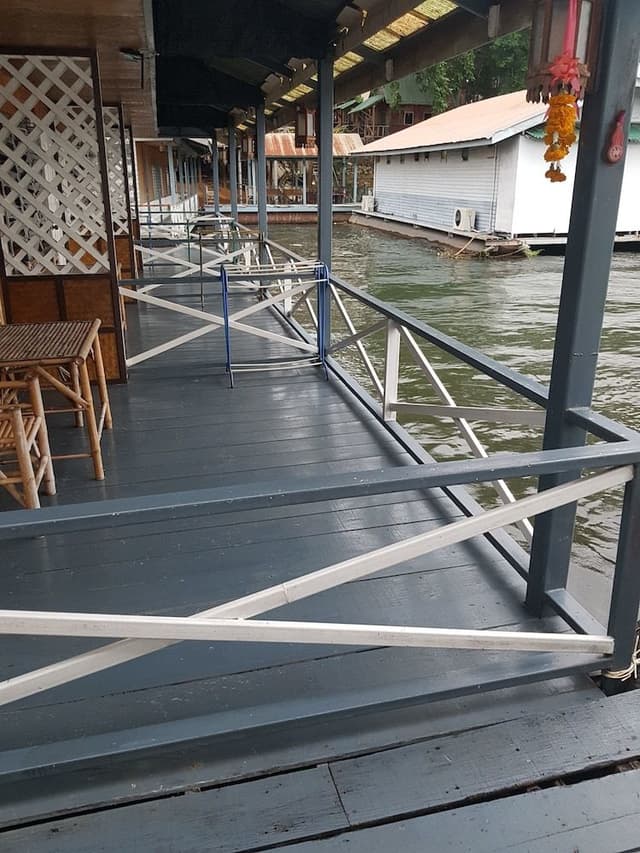 Raft Room with Air Conditioner