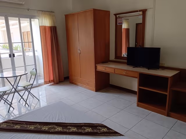 Standard Frontside Room