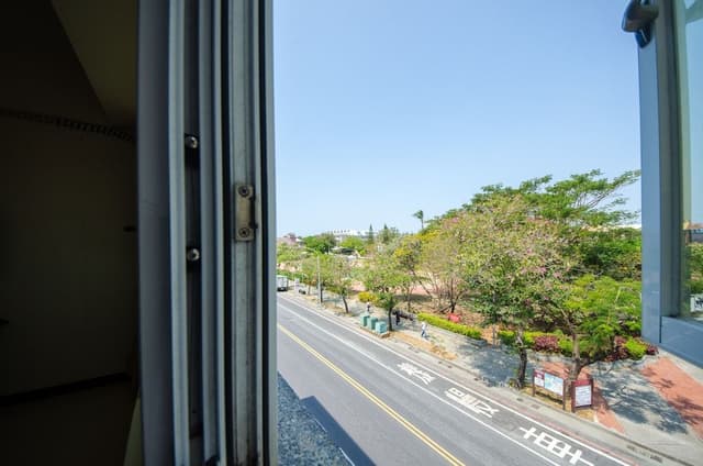 Comfort Triple Room, Bathtub, Park View (201)