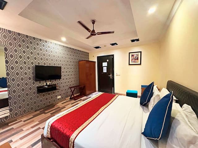 Deluxe Double or Twin Room