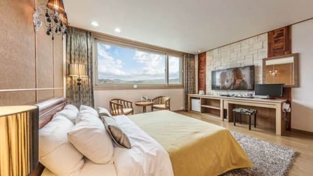 Double Suite