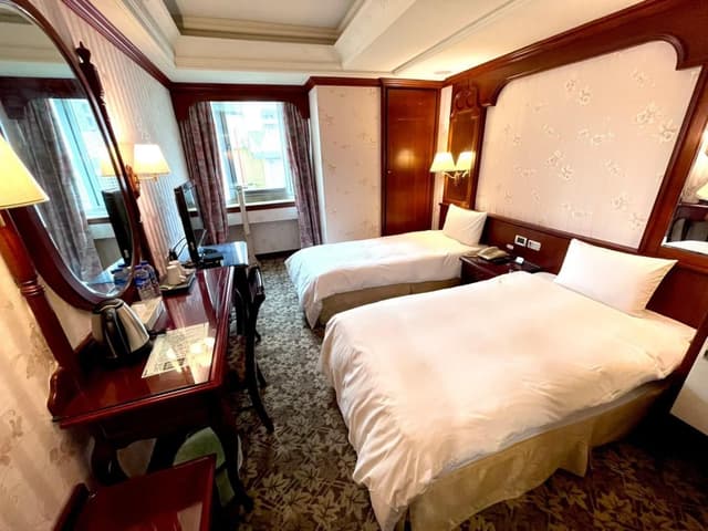 Standard Twin Room
