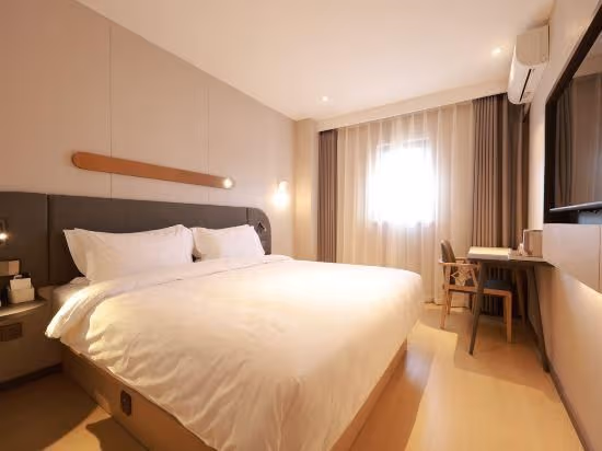 Xingyue Standard Double Bed Room