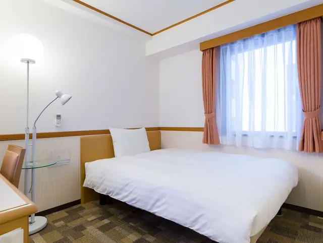 Standard Single Room, Smoking