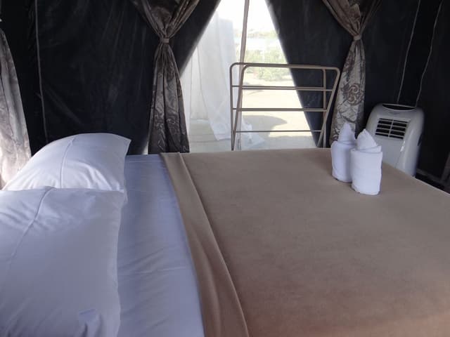 VIP Tent for 1 Person (Breakfast and Dinner Included)
