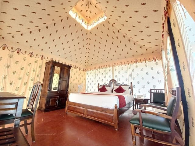 Luxury Room
