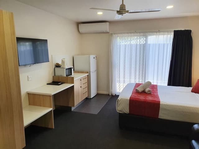 Accessible Queen Room