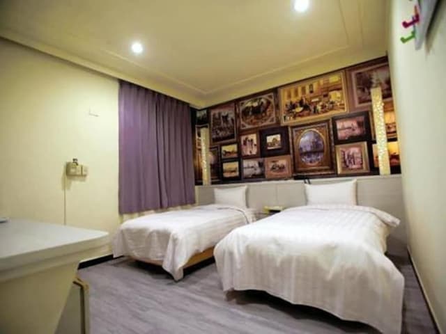 Business Twin Room