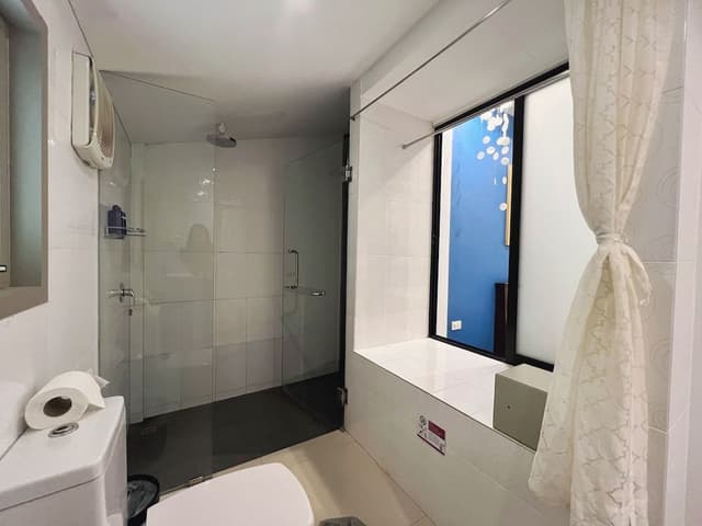 Deluxe Room, 1 King Bed, No Windows