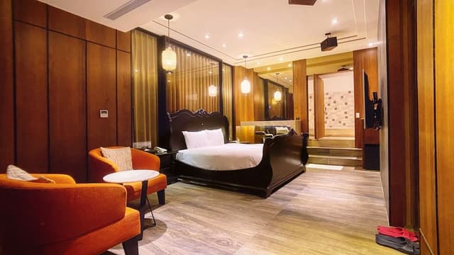 Deluxe Suite