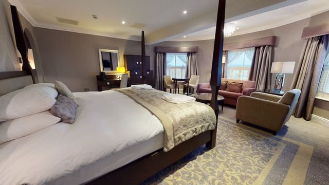Four Poster Suite