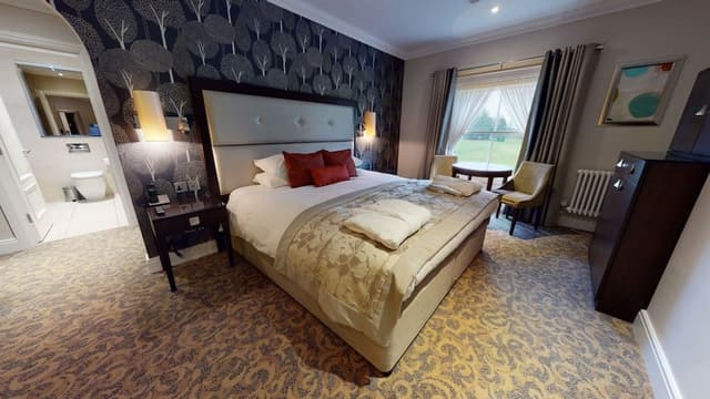 Deluxe Room, 1 King Bed
