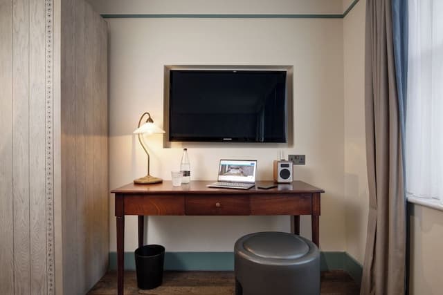 Bloomsbury Bedroom