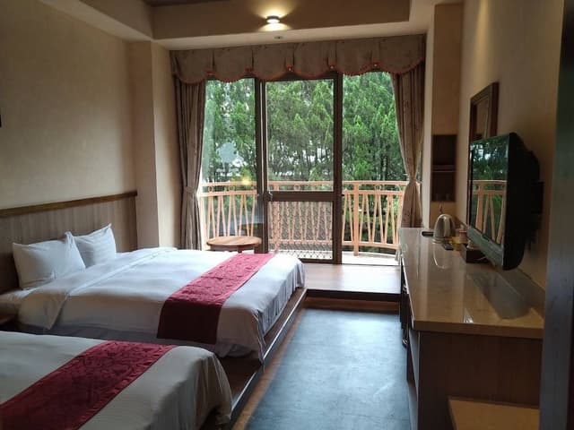 Elite Quadruple Room