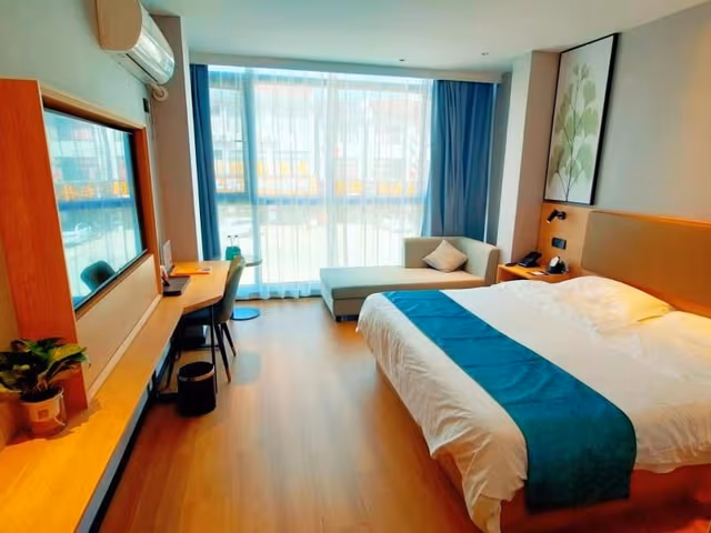 GTI - Deluxe 1 Bed, 1.8M Bed