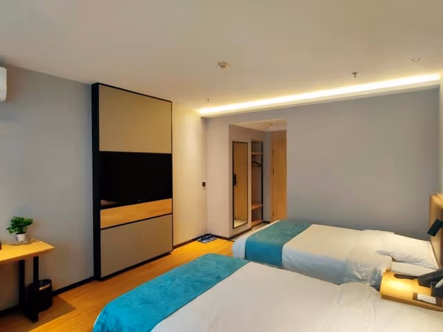 Twin Business Room