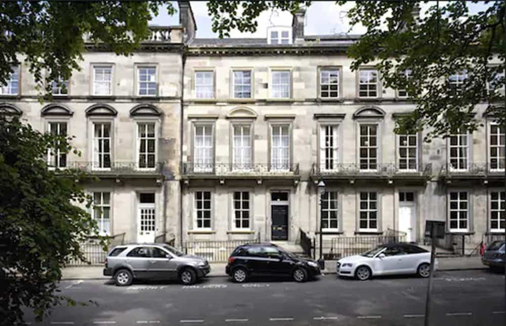 Clarendon Luxury Apartments Clarendon Luxury Apartments
