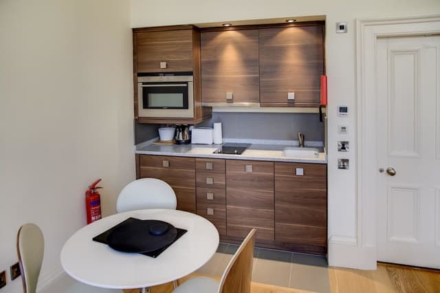 Superior Suite, 1 King Bed with Single Sofabed