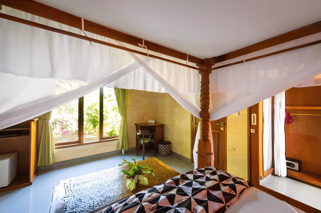 Deluxe Bungalow with Garden View - Double Bed