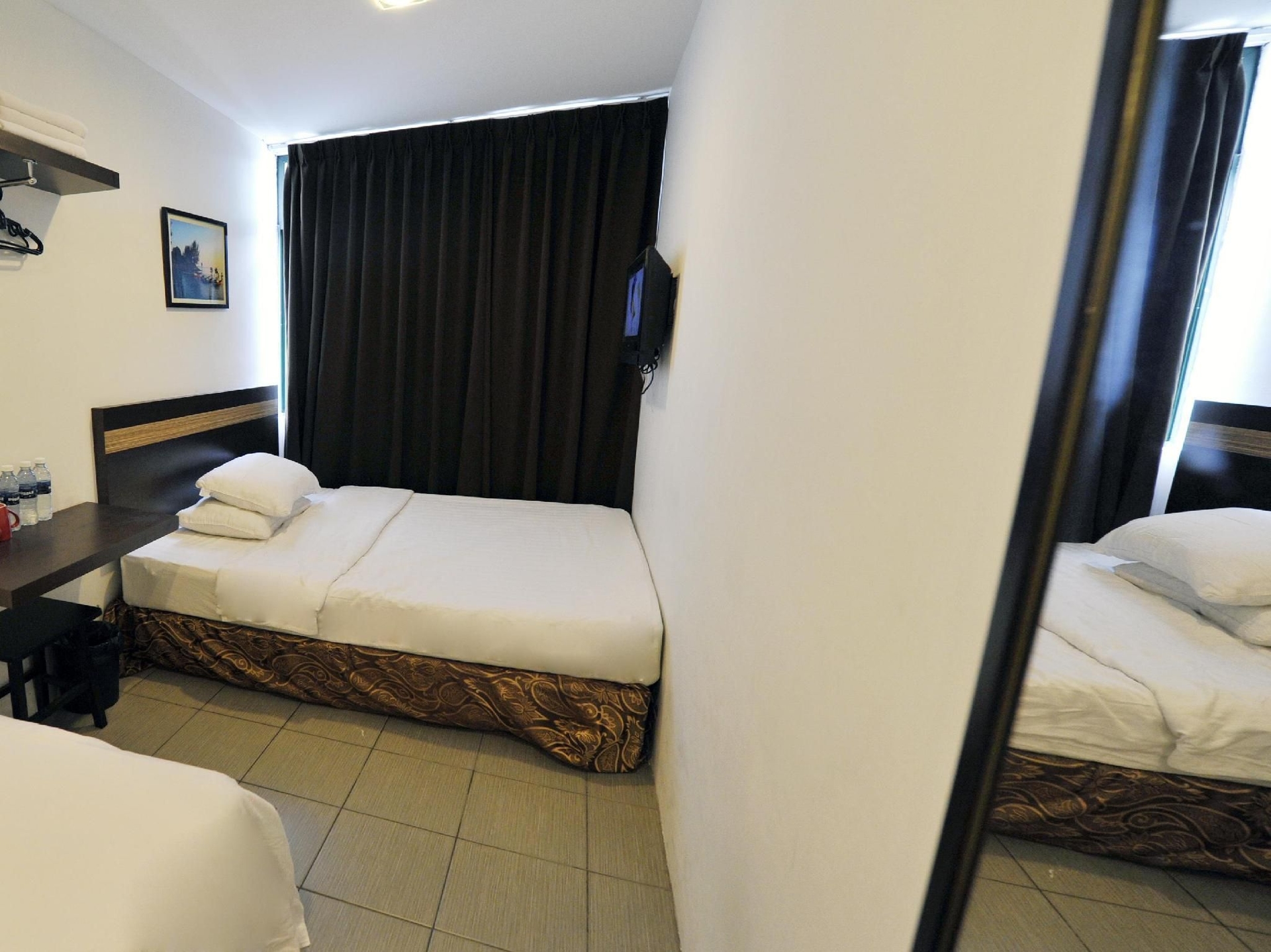 เพลซทูสเตย์ แอต อาร์เอช พลาซา โฮเต็ล (Place2Stay @ RH Plaza Hotel)2