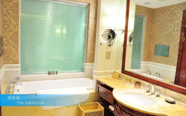 Executive King Room