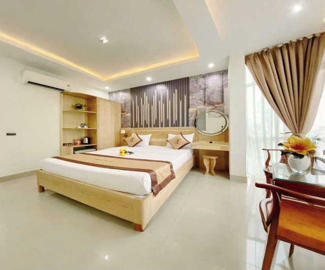 Deluxe Double Room, City View