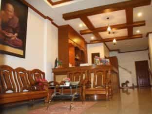 Suksan Patong Place Guesthouse Suksan Patong Place Guesthouse