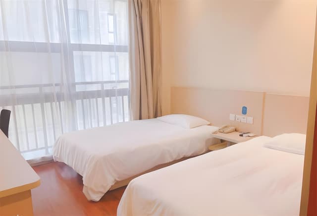 TWIN Twin Room A