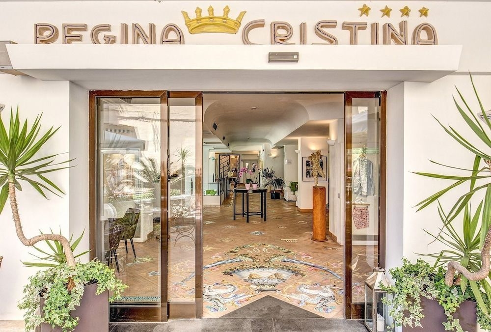Hotel Regina Cristina Capri1
