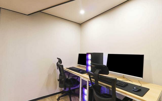 Couple PC Room - High Specification