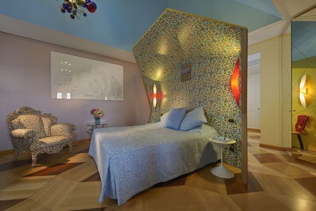 Signature Suite