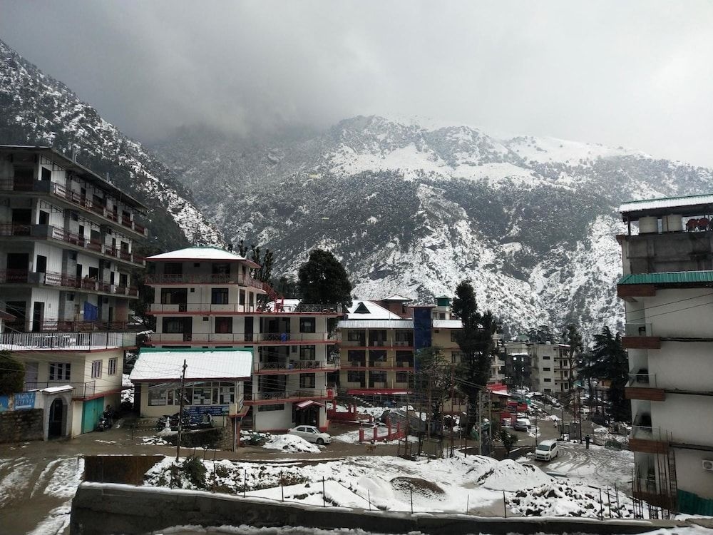 Hotel Shivani International4