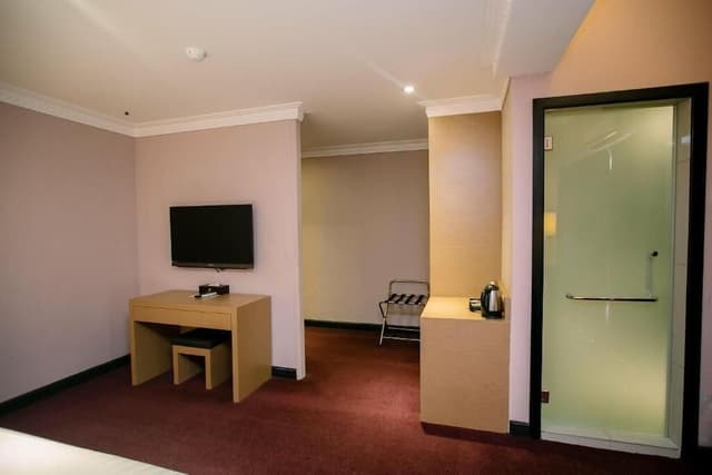 Executive Room, 1 King Bed