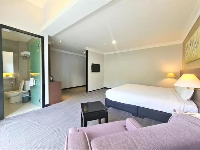 Deluxe Room, 1 King Bed
