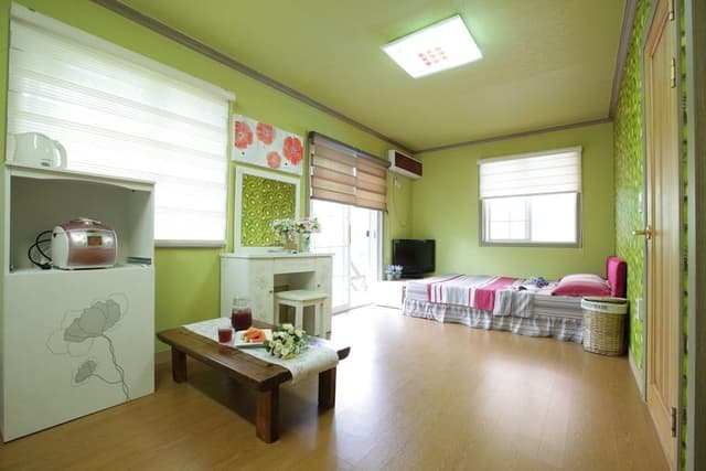 Basic Room, 1 Double Bed, Garden View