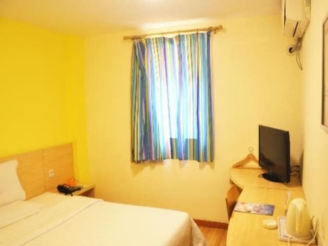 7 Days - Zizhu Bed Room