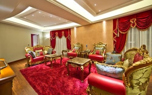 The Royal Pinnacle Hotel3