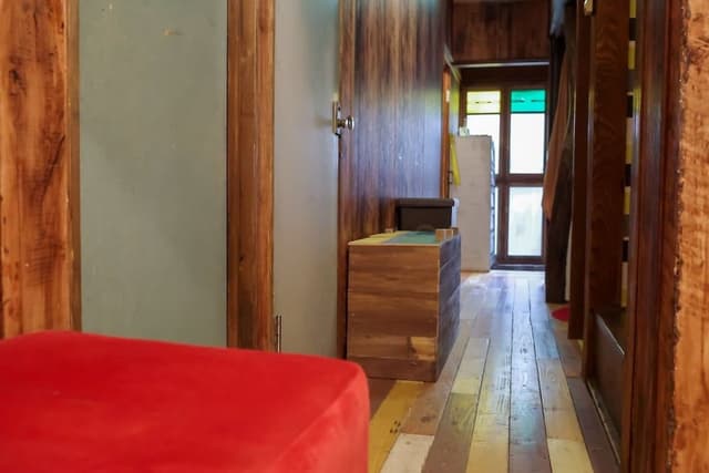 Basic Double or Twin Room, Shared Bathroom