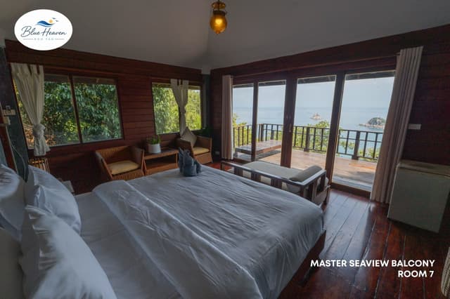 Master Sea View Bungalow with Balcony