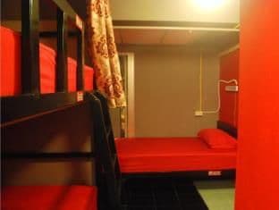 Let it Bee Econo Hostel Let it Bee Econo Hostel